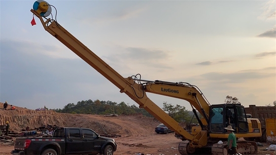 máy xúc bơm bê tông cánh tay ống lồng hai phần bùng nổ tầm xa