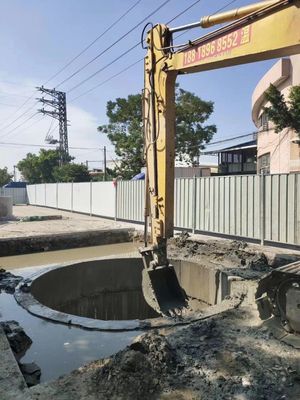 Hiệu suất đào mạnh Excavator cánh tay trượt SH240 cho đường hầm Jacking 24T với phụ kiện